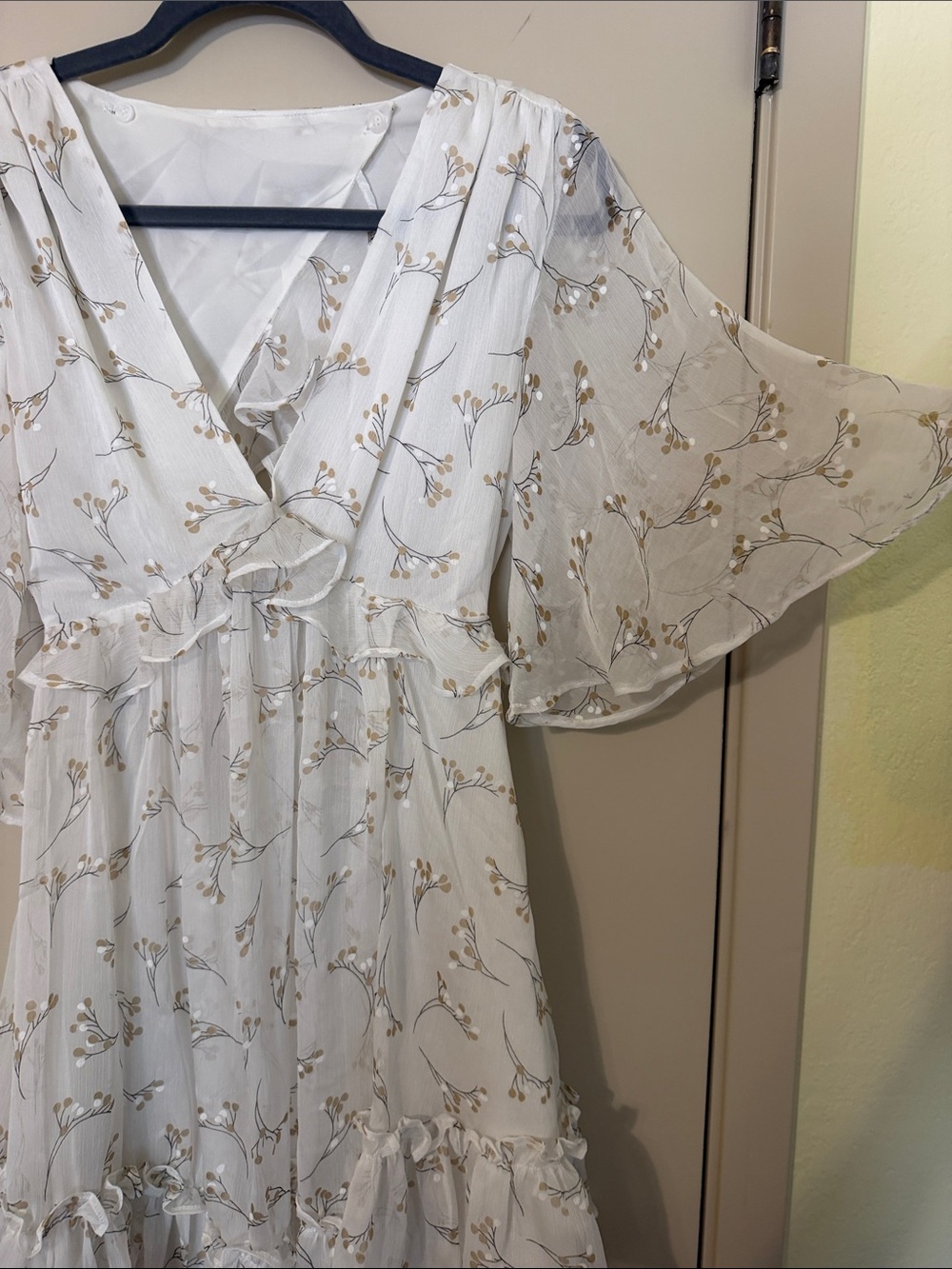 White Floral Backless Ruffle Mini Dress - Picture 4 of 5